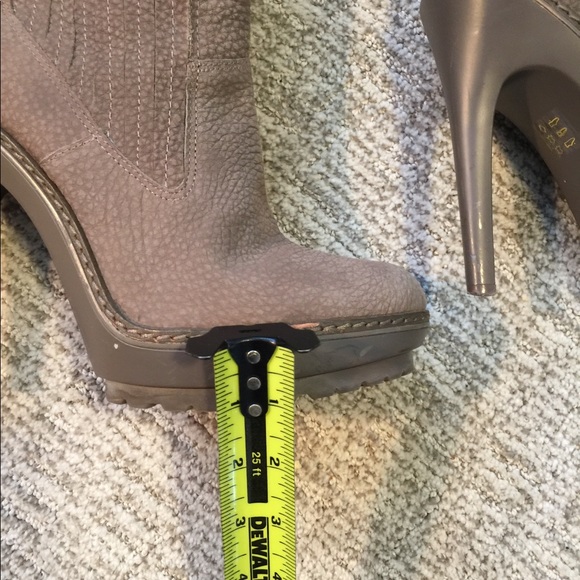 BCBGMaxAzria Virginia Bootie Size 8 - Picture 5 of 6